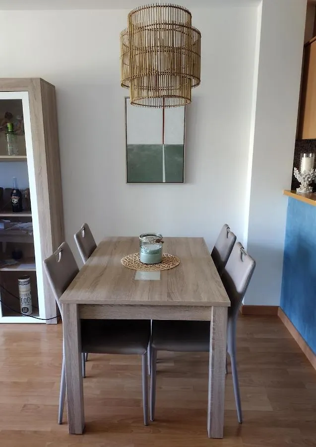 Apartamento Encantador Apartamento familiar 4 px con Terraza, Parking y Wi-fi en Llançà